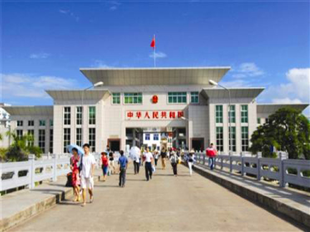 北海-越南芒街-下龙湾-河内6日游扬泰直飞 带全陪 境外0自费 含天宫