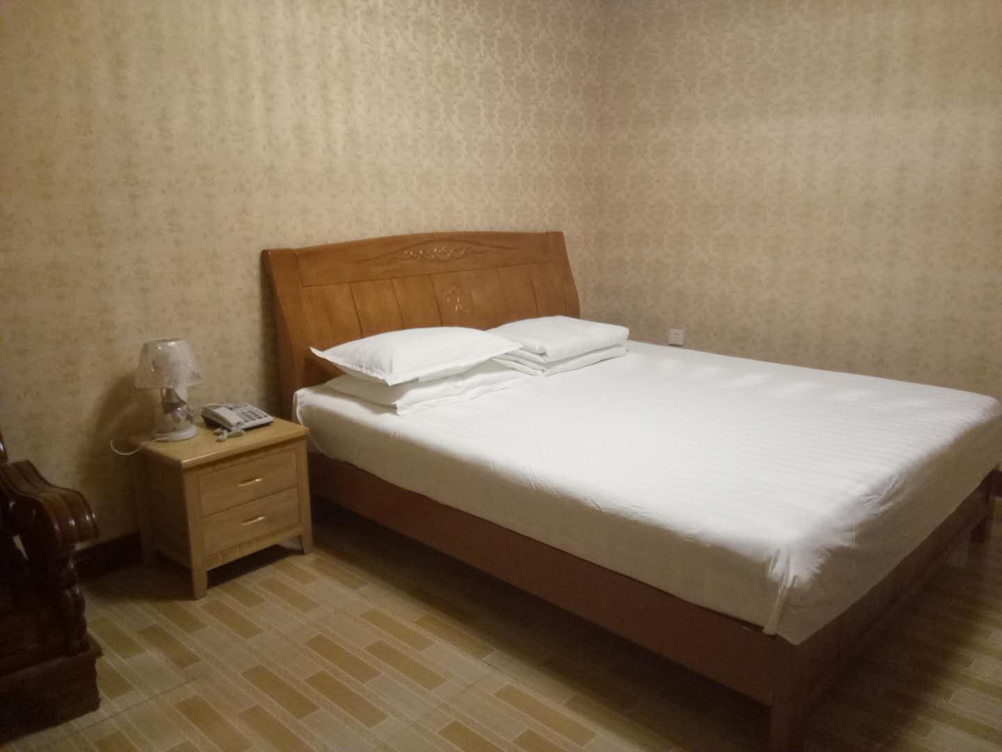 标准大床房