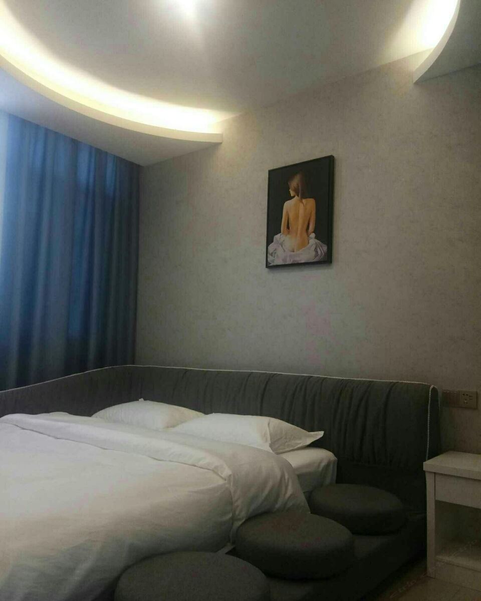 豪华榻榻米房