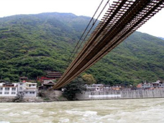 春节到色达旅游团_包团去色达旅游_游色达