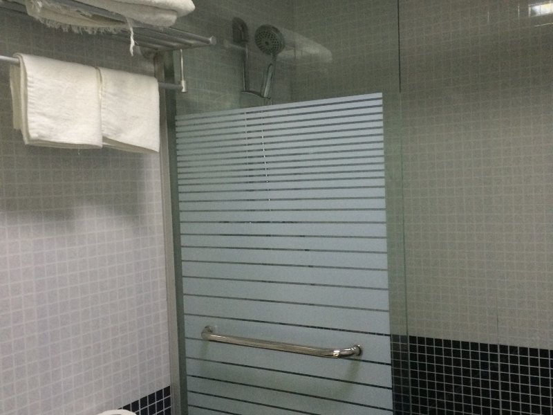 hotelPic