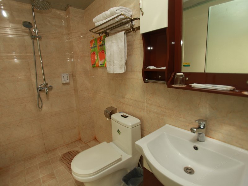 hotelPic