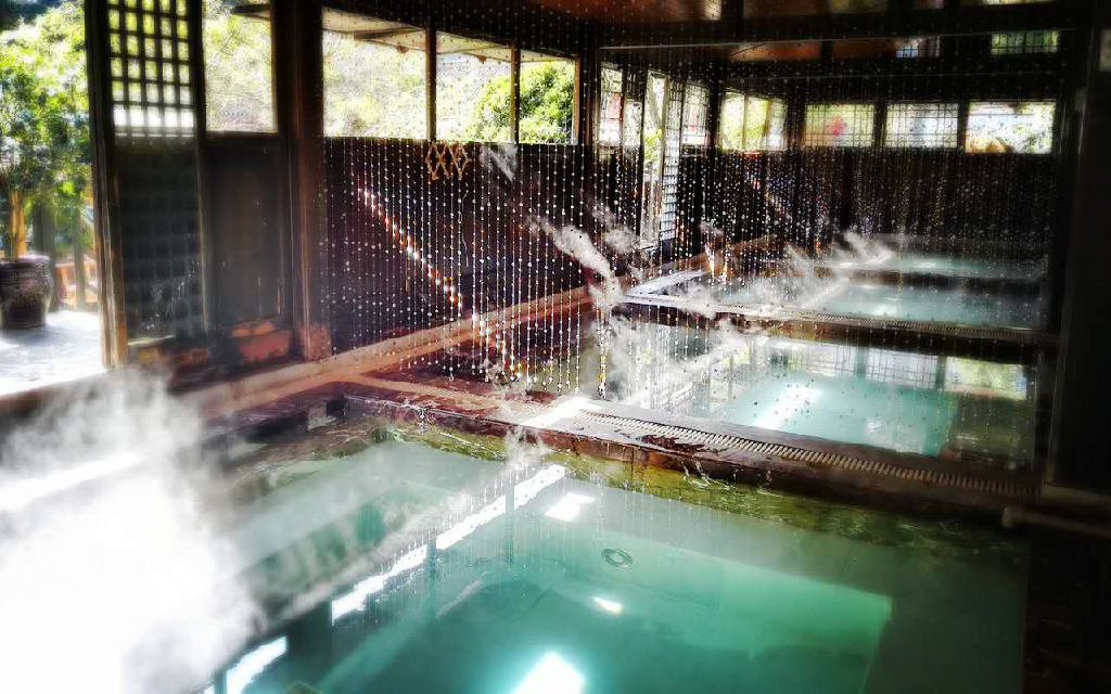  开阳白马峪温泉酒店-酒景套餐2日>含1晚住宿,温泉酒店,含双早,双人