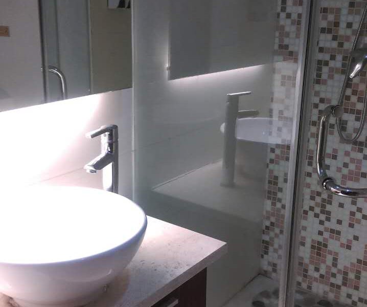 hotelPic