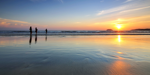 成都\/上海\/天津直飞,市中心酒店连住,毗邻曙光商