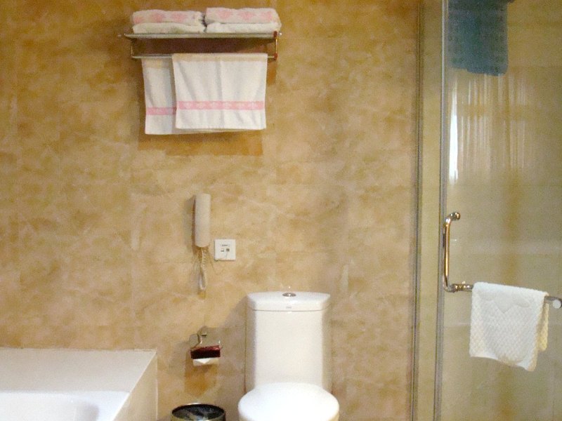 hotelPic