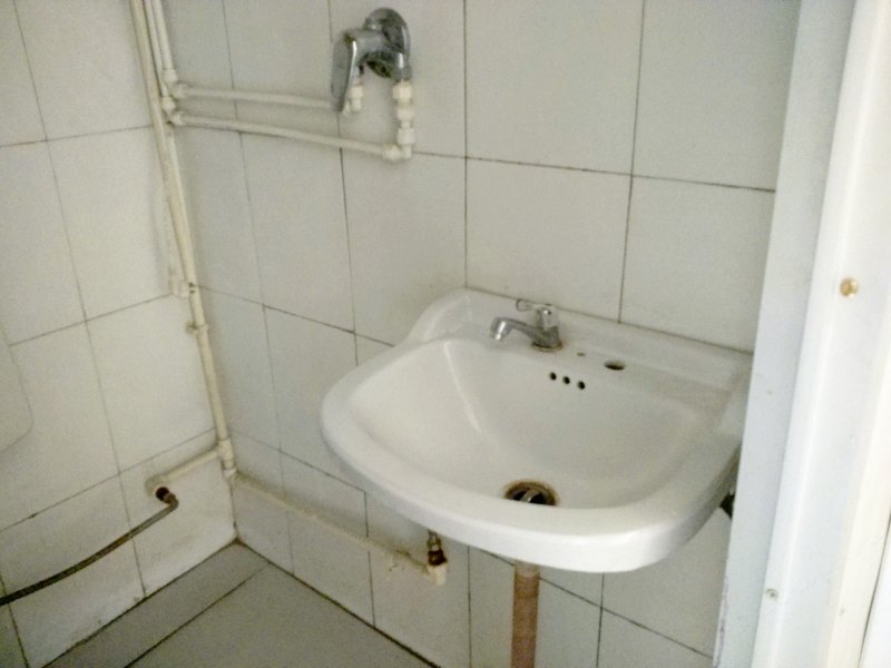 hotelPic