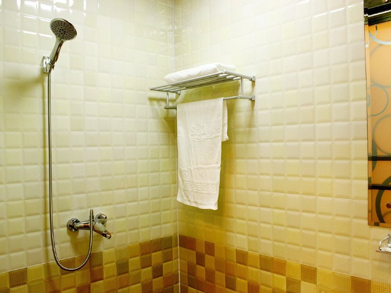 hotelPic