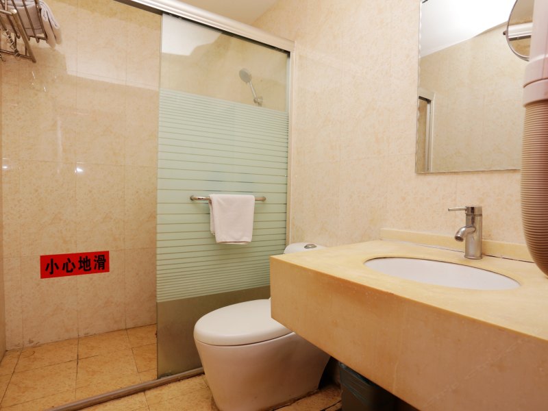 hotelPic