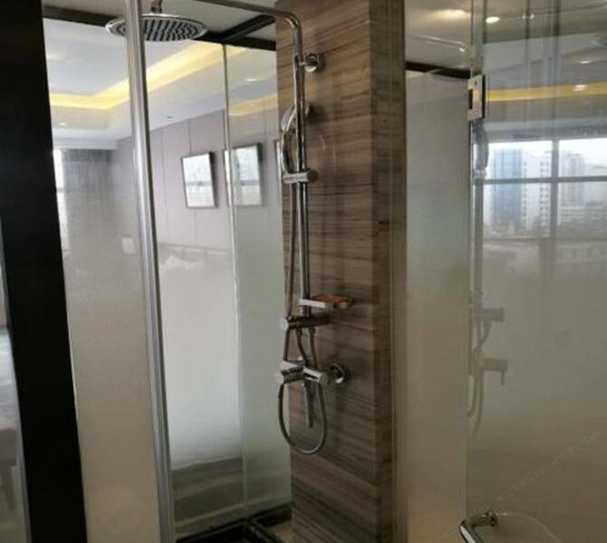 hotelPic
