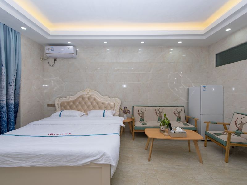 泉州花漫情侣SOHO公寓(2号店)