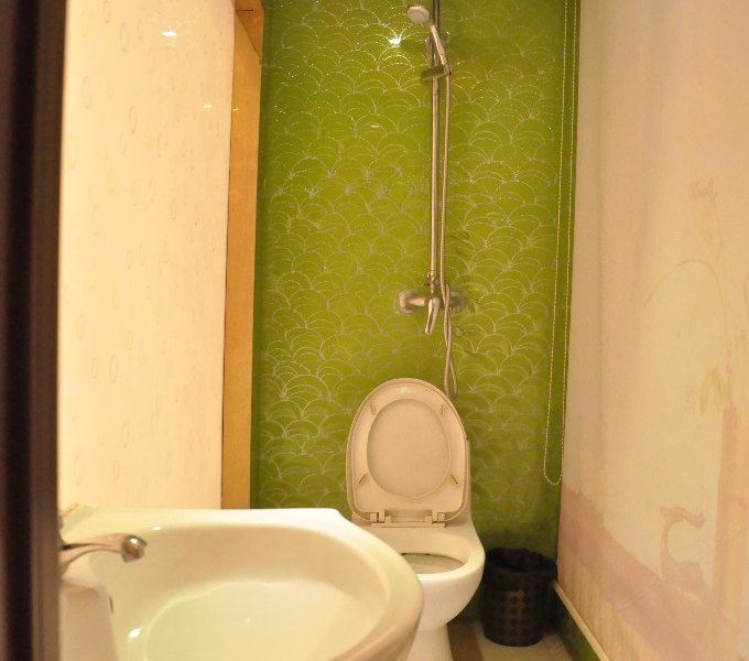 hotelPic