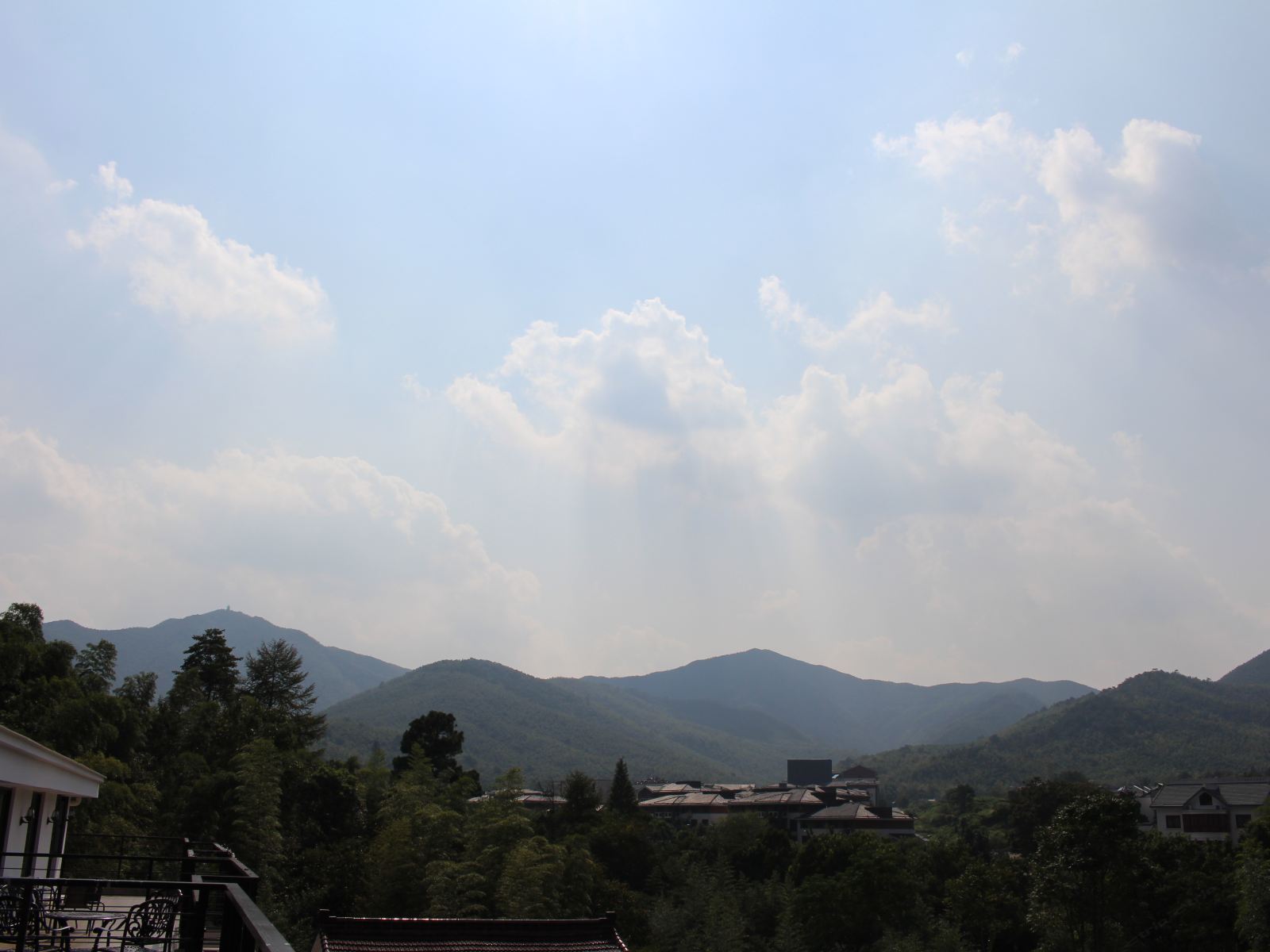 全景商务大床房