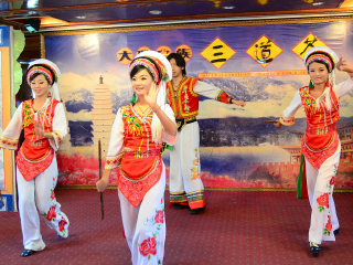 云南西雙版納報團(tuán)旅游多少錢_廣州云南西雙版納旅游團(tuán)_2021去云南西雙版納跟團(tuán)多少錢
