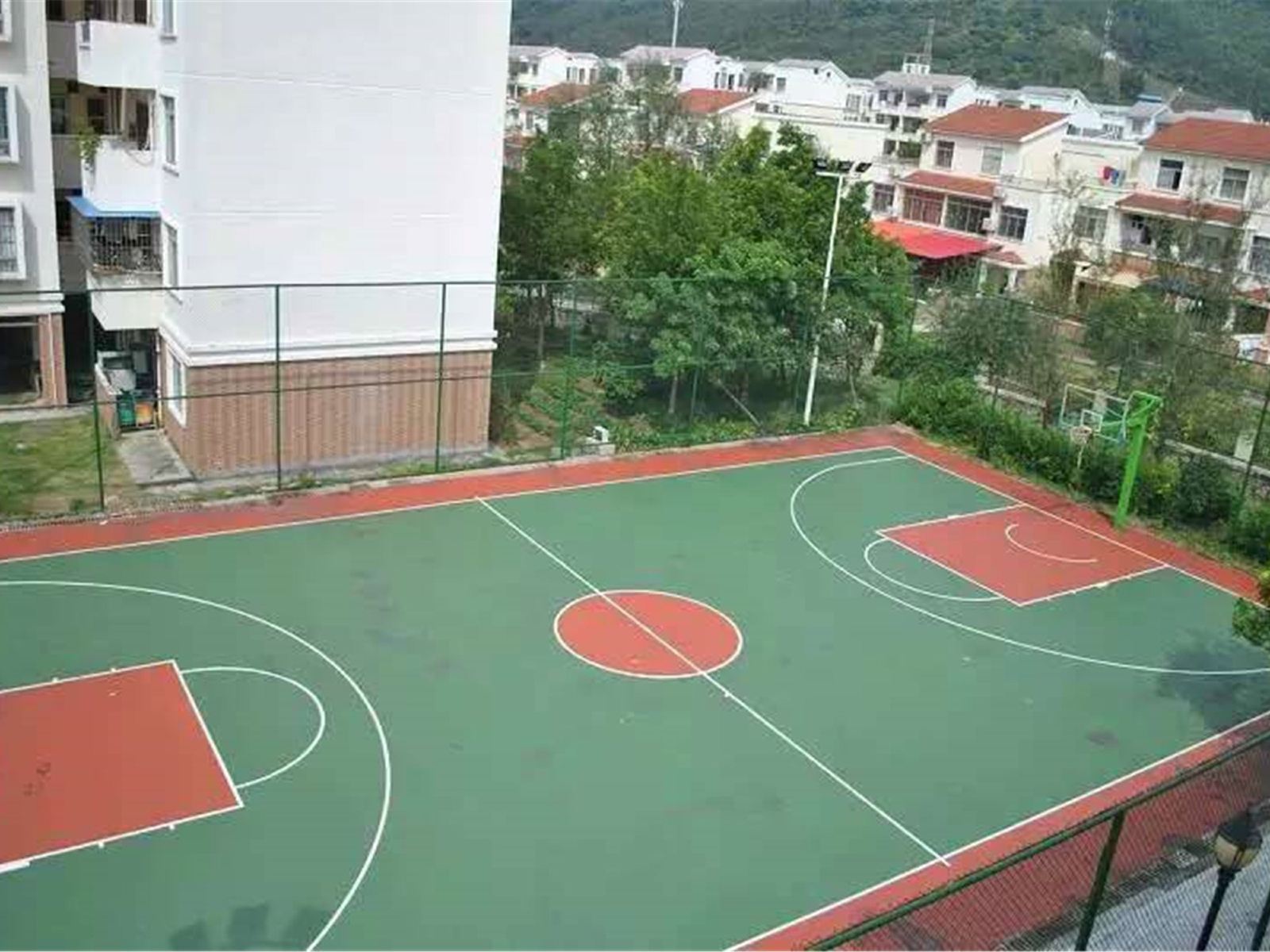 健身娱乐设施