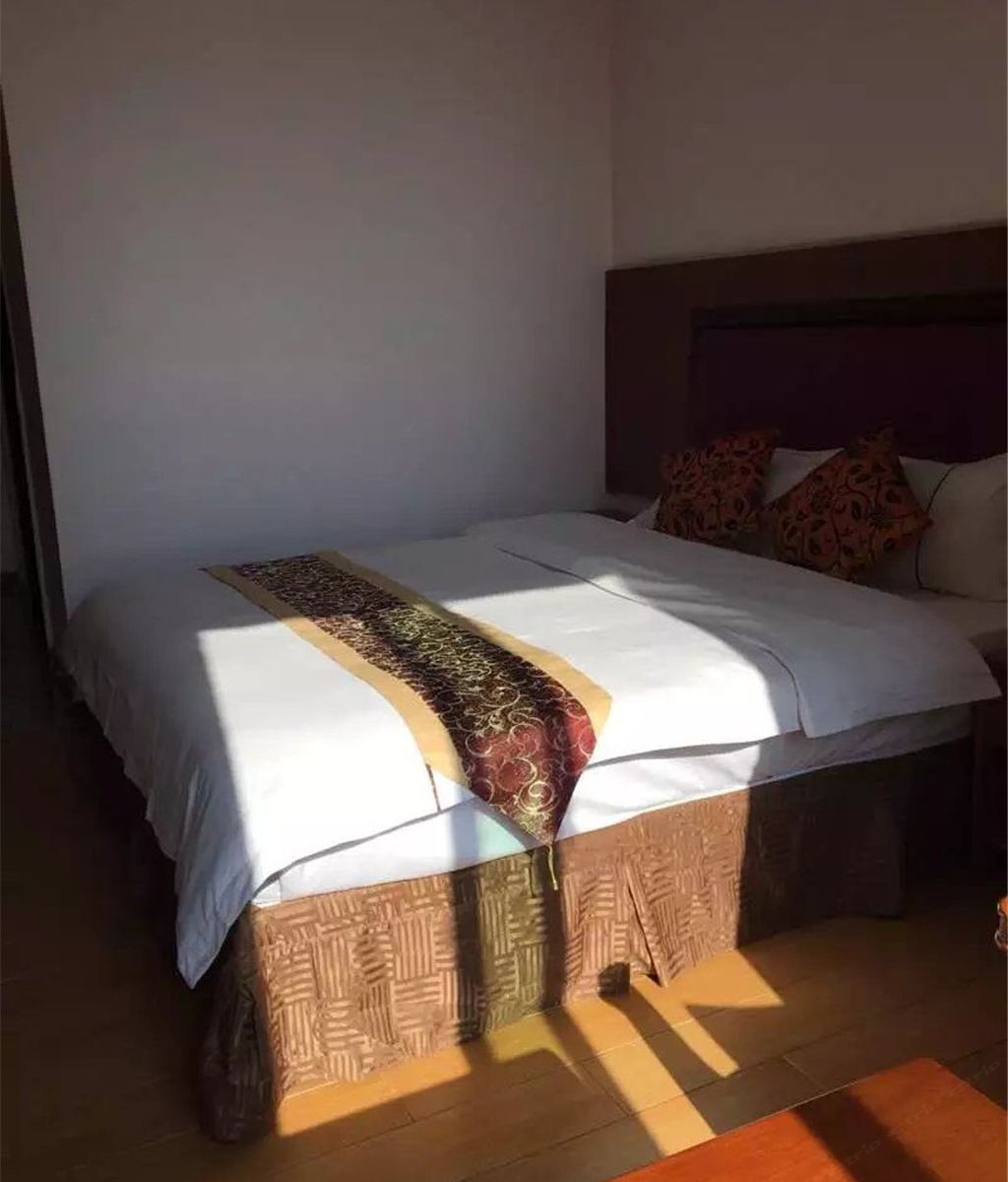 豪华大床房