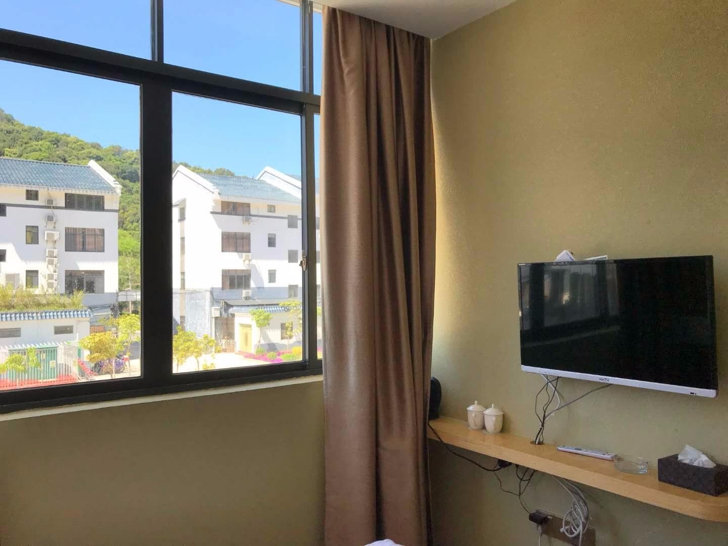 山景大床房