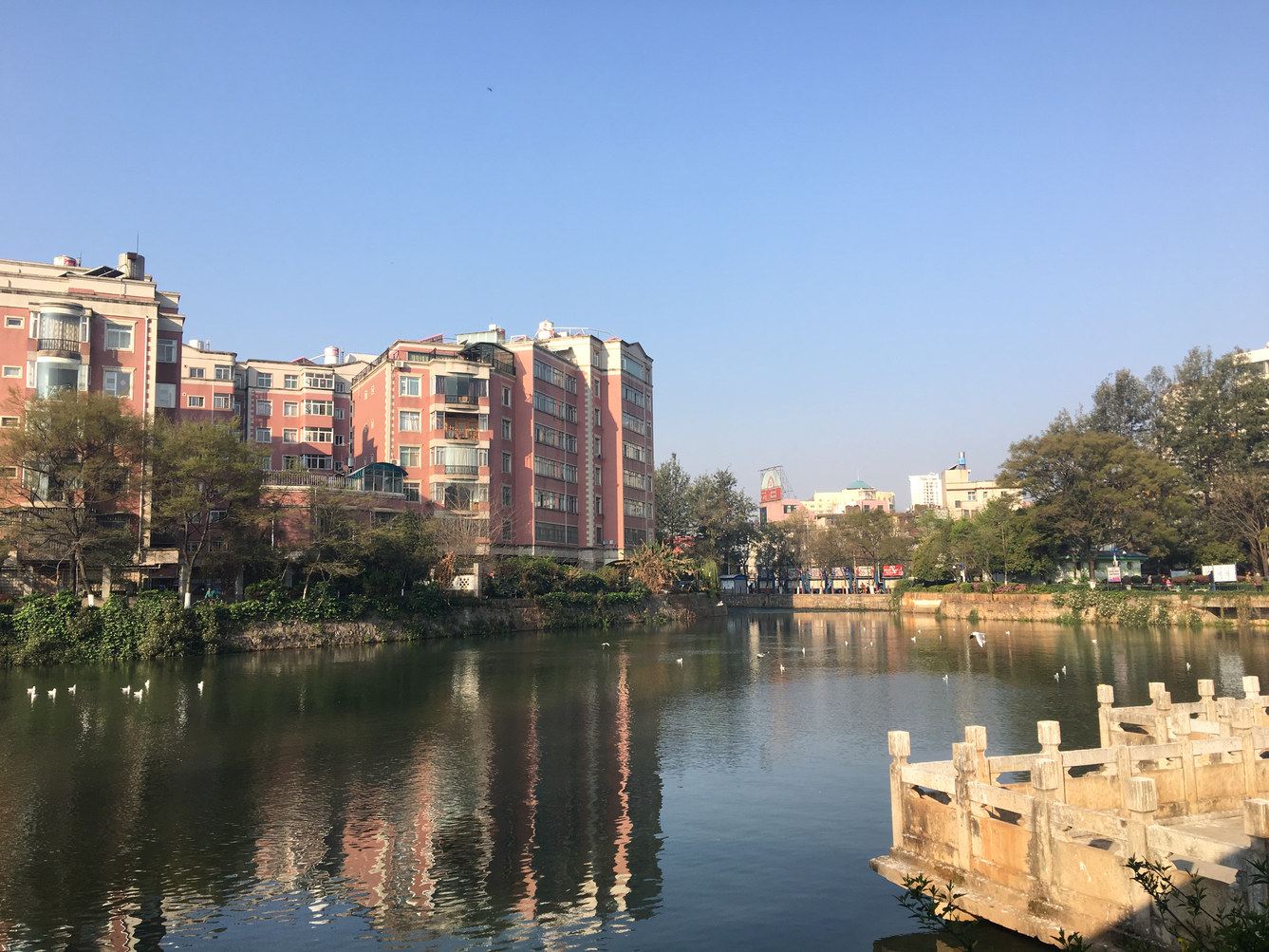 昆明紫盈公寓