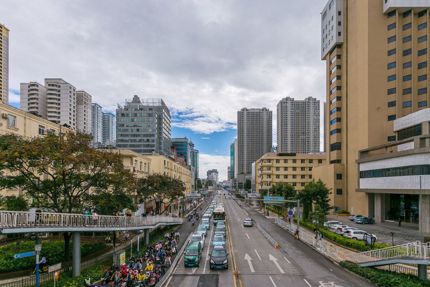 昆明爱上旅途民宿