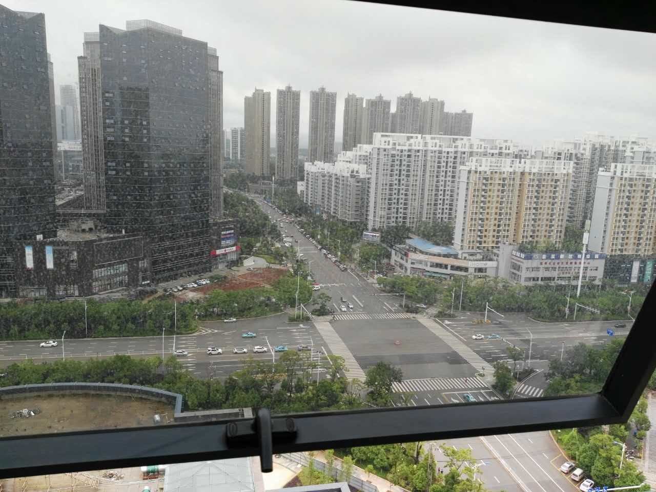 昆明高铁站附近四星级家庭套房公寓