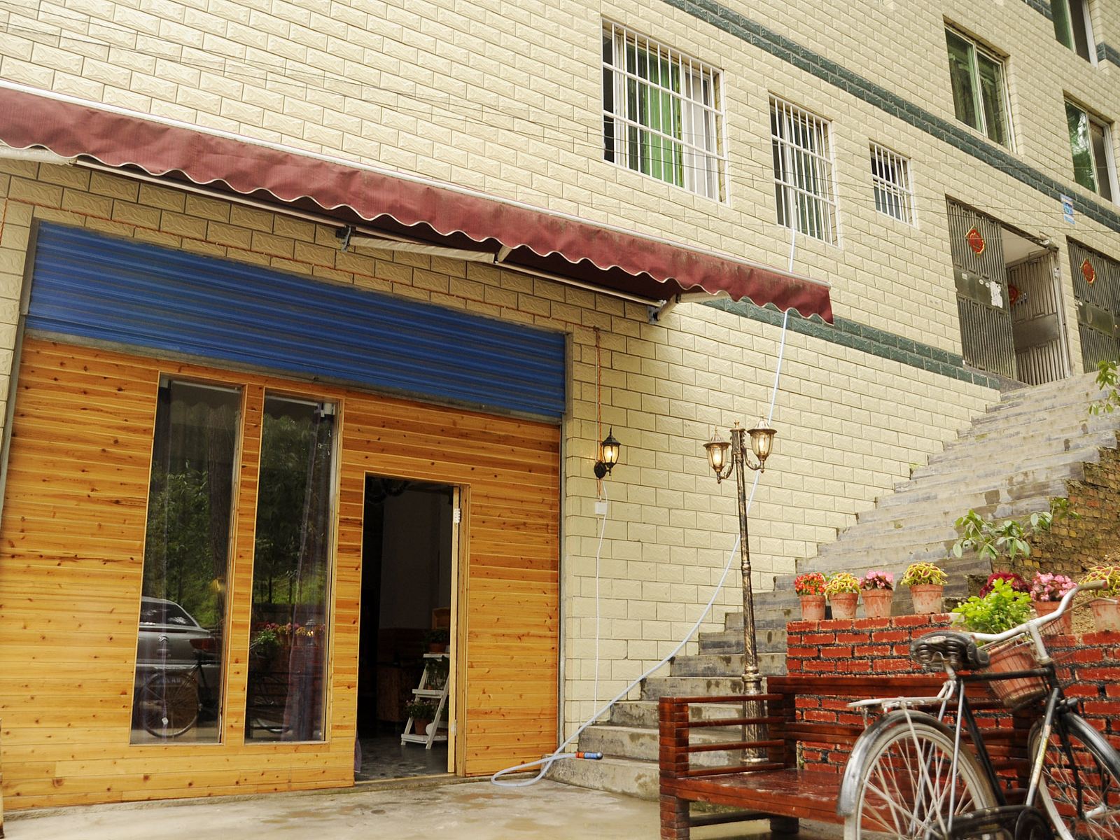 贵阳咔乐旅馆小石城店