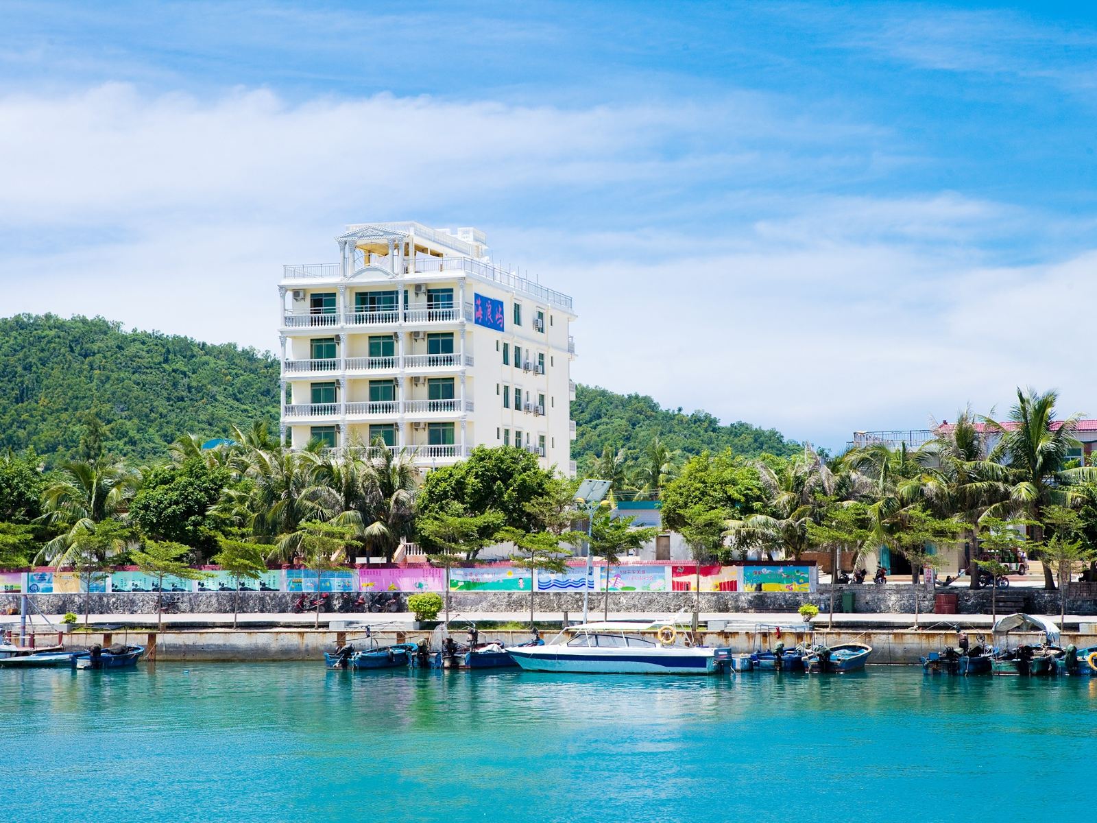 三亚湾西岛海浪屿海景酒店