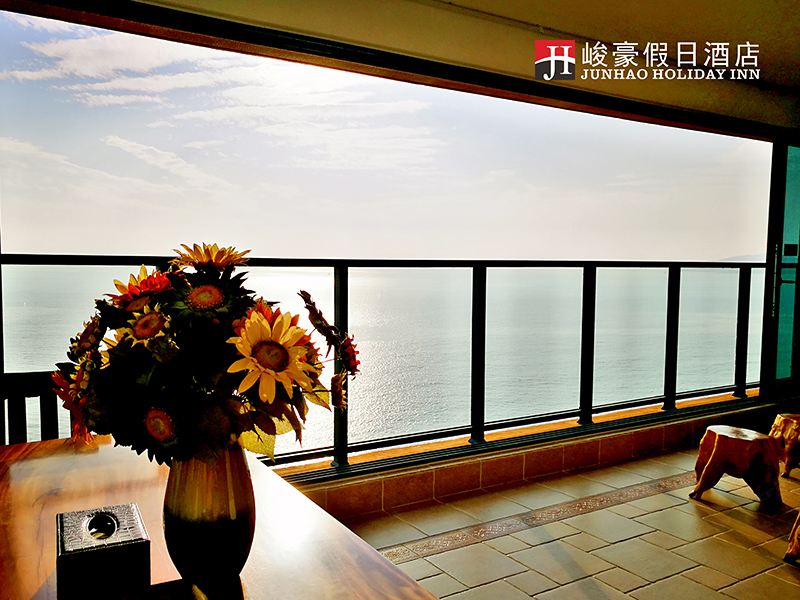 270度正海景两房一厅两床