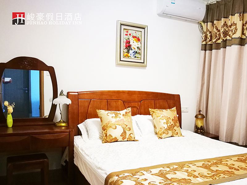 270度正海景两房一厅两床