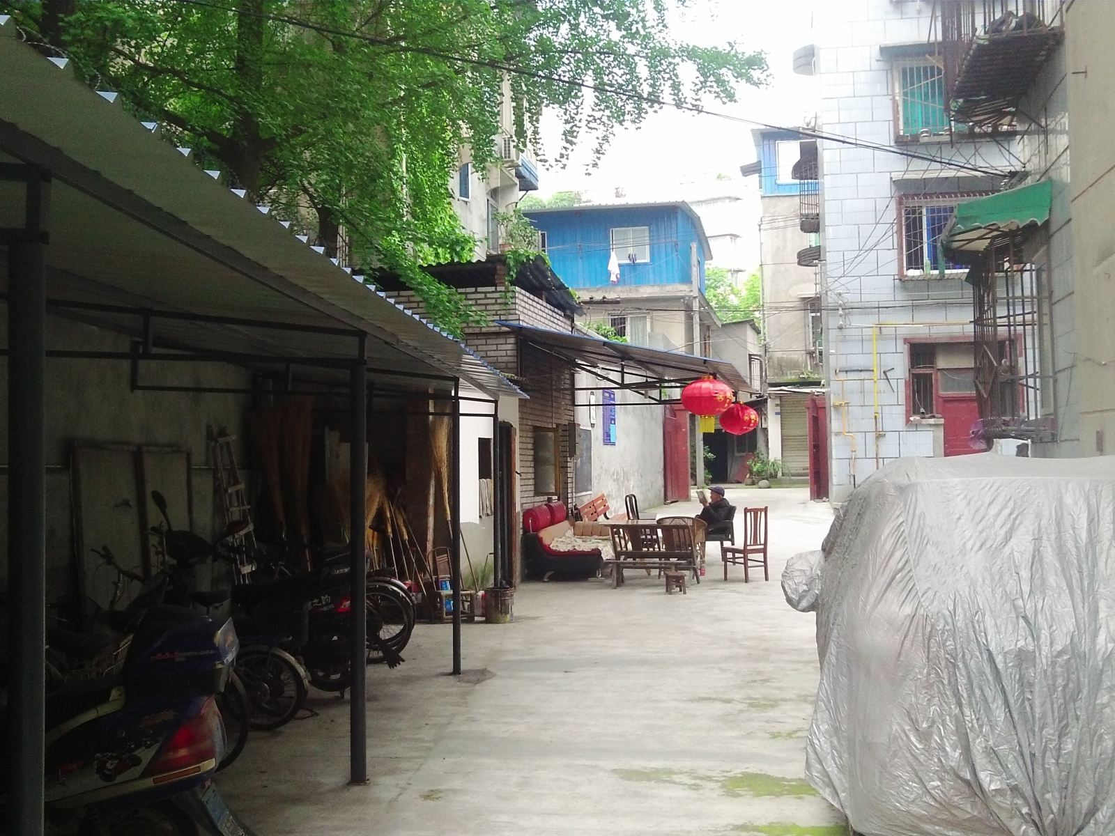 都江堰酒家公寓