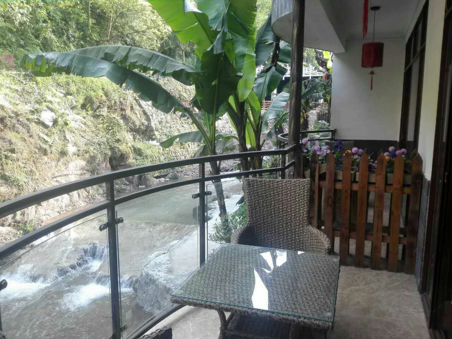 都江堰鑫茂山庄