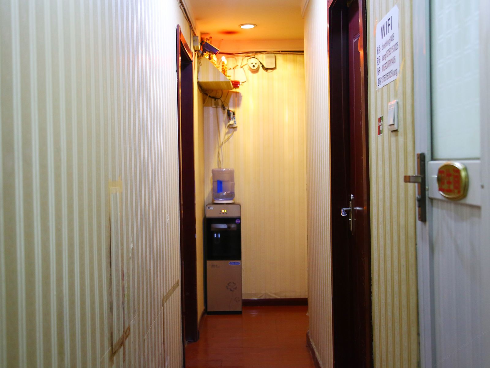 太原朝凤公寓酒店