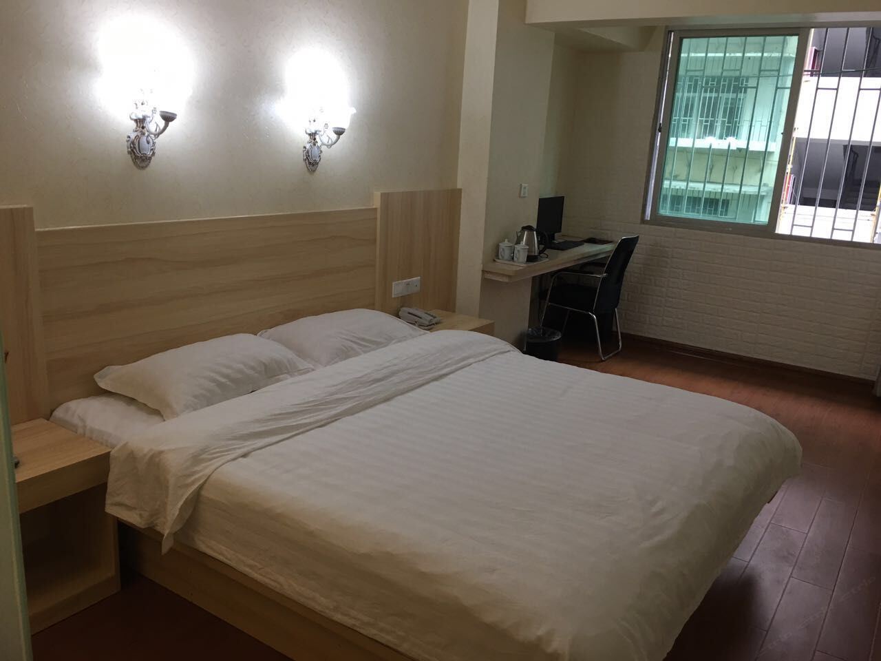 标准大床房