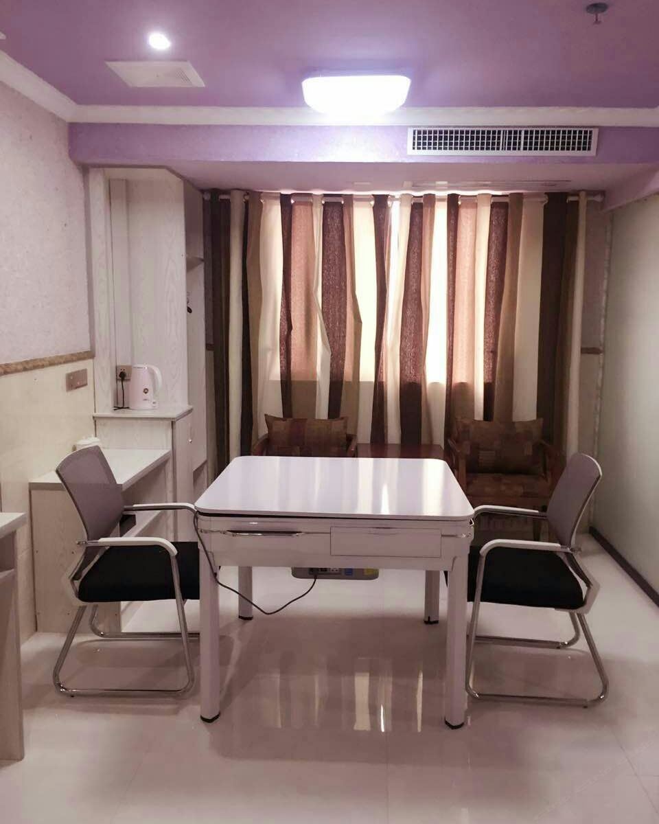 棋牌房双人