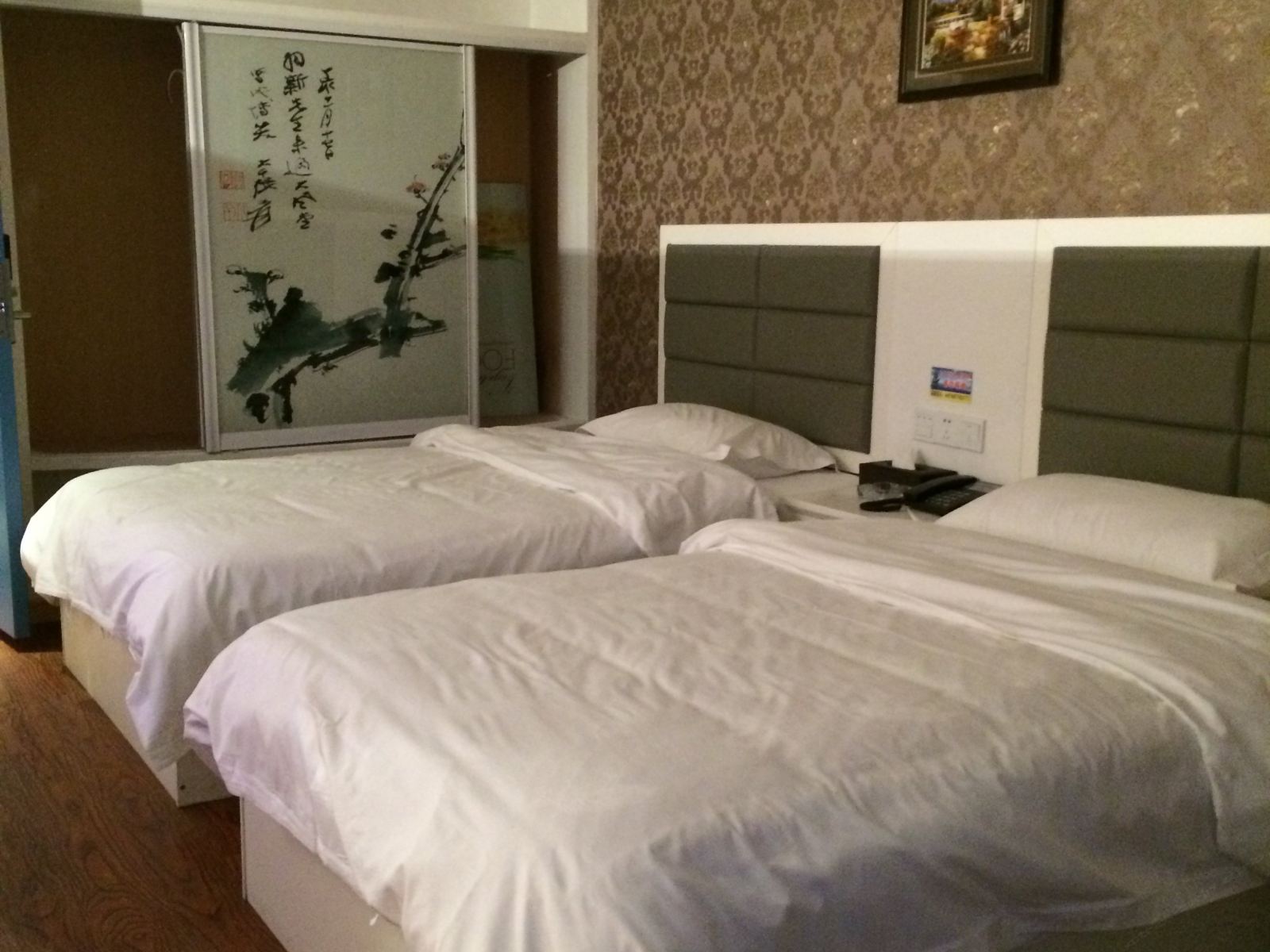 温馨双床房
