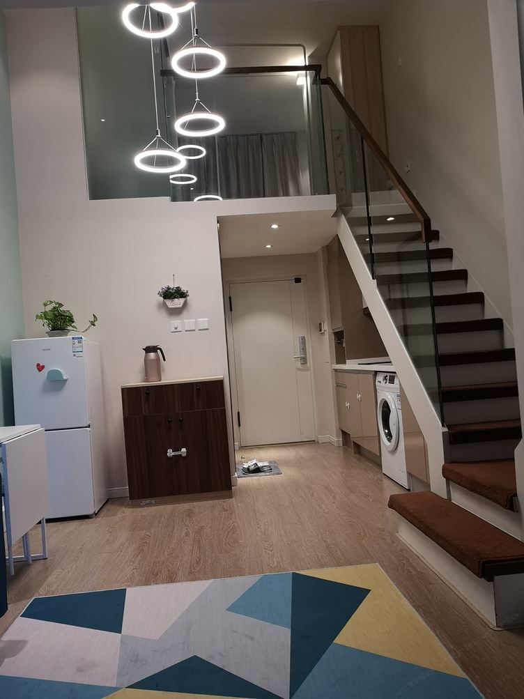 loft二室一厅套房