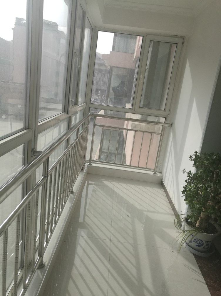 西宁亚光公寓
