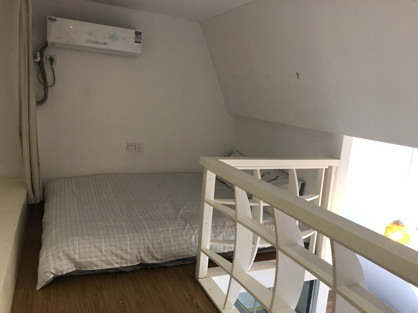 舒适loft一室大床房