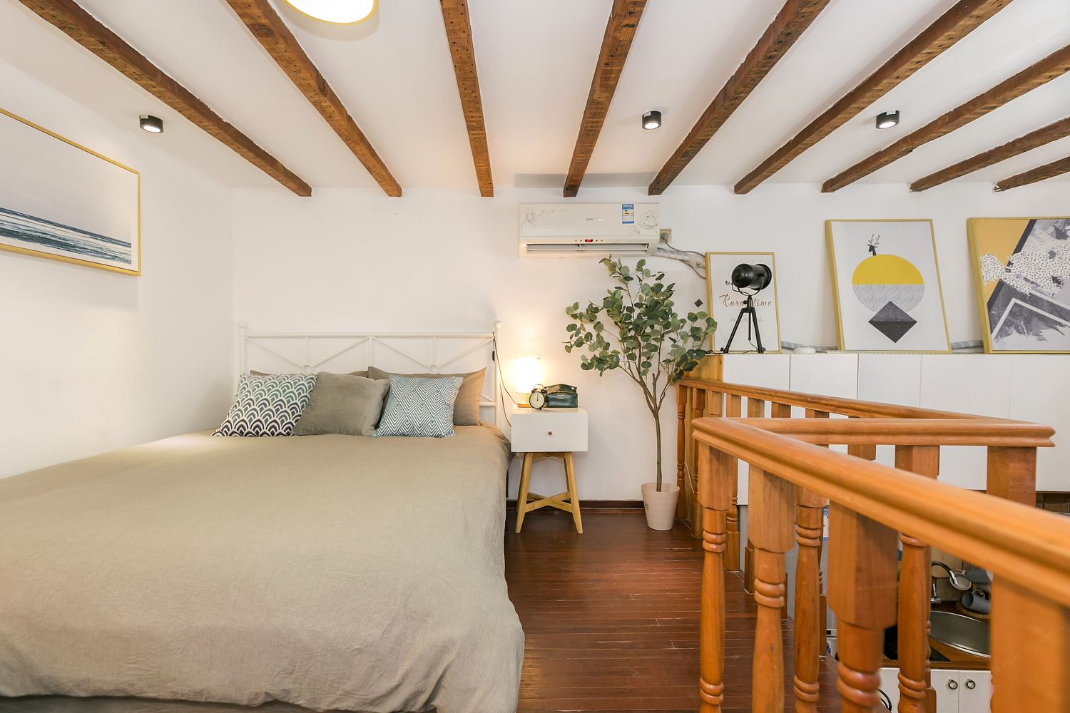 时尚二室大床房