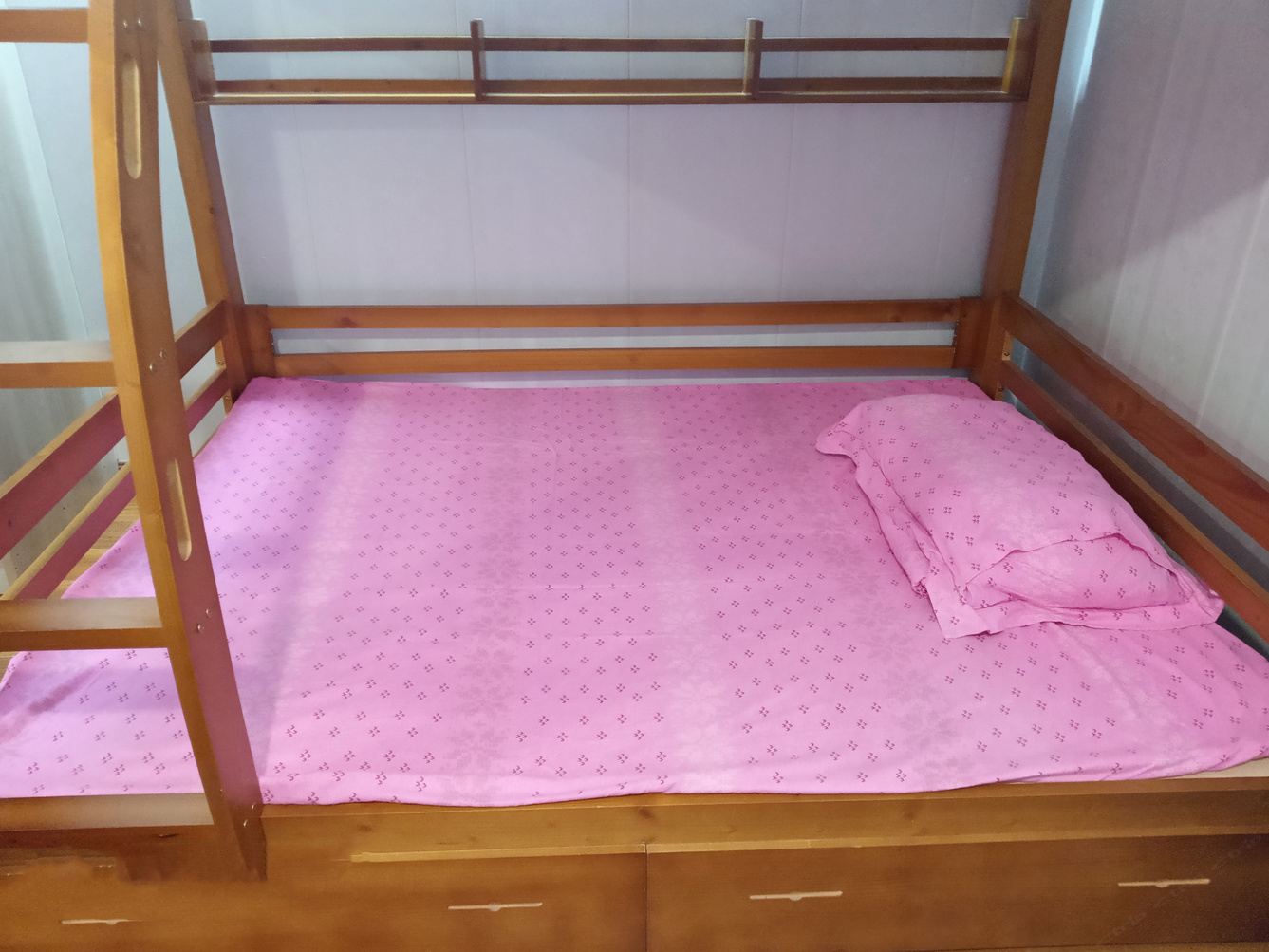 简约一室单床房