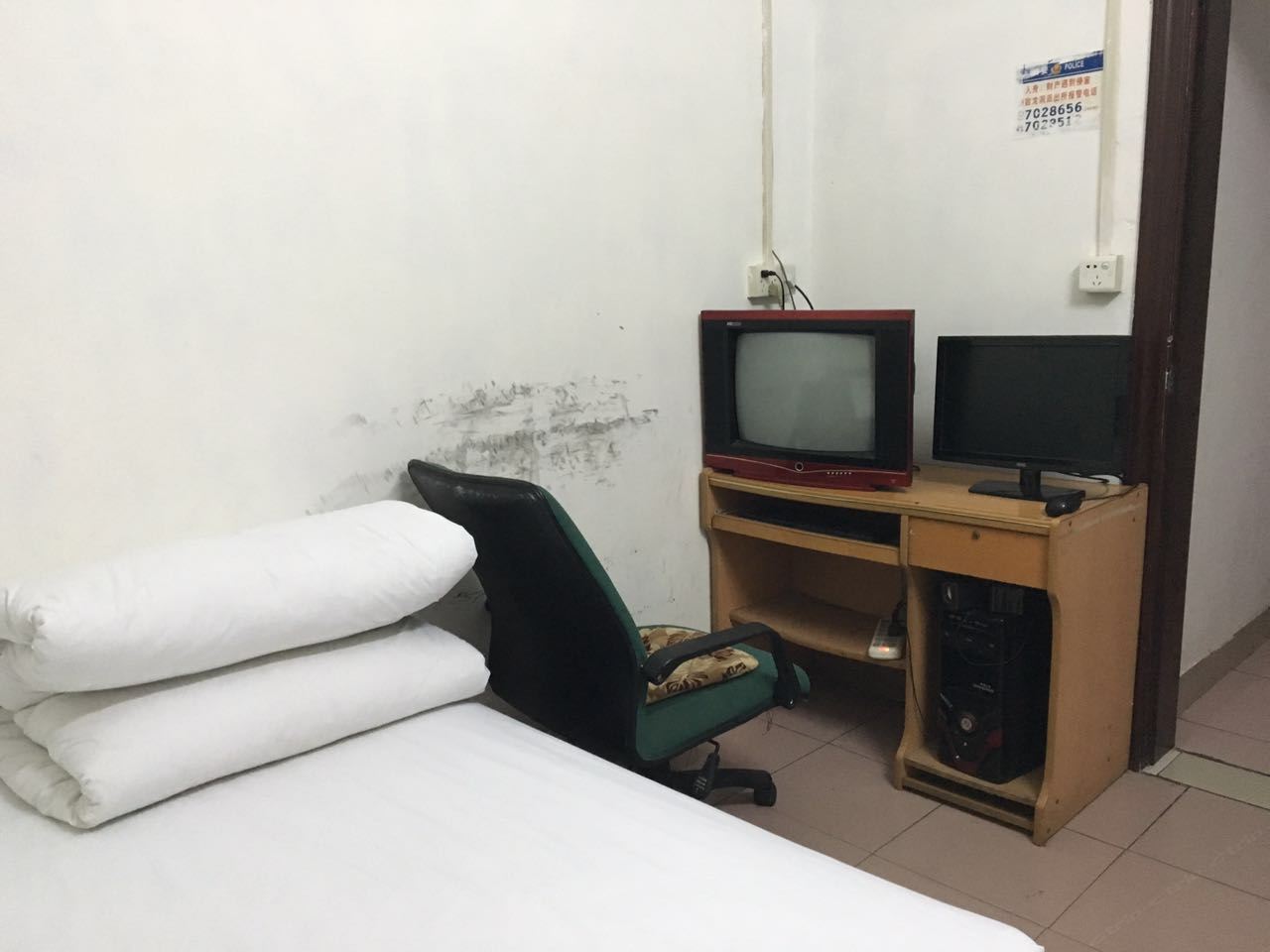 无空调单人房