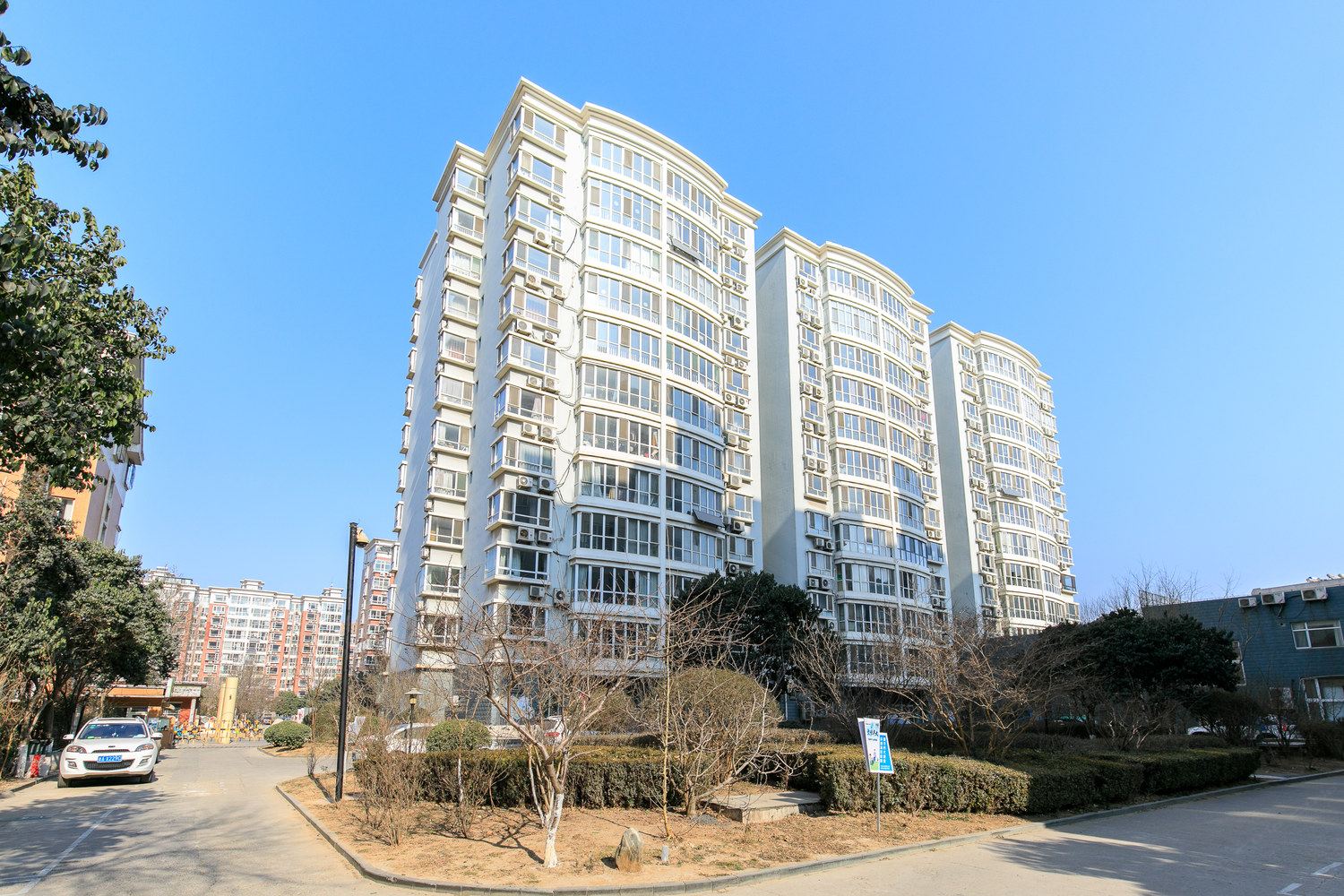 济南卧龙花园豪华公寓