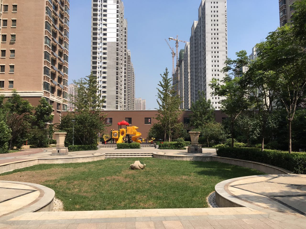 济南名泉春晓精装优雅两居普通公寓