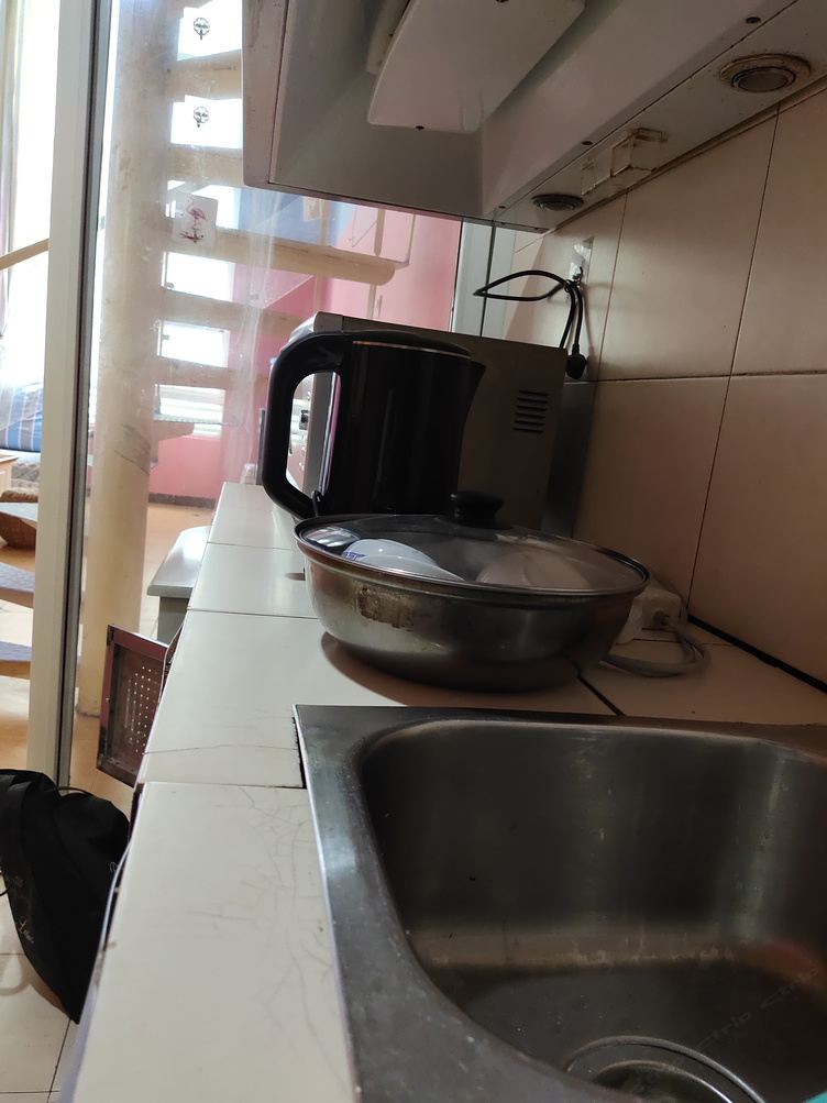 复式一室一厅套房