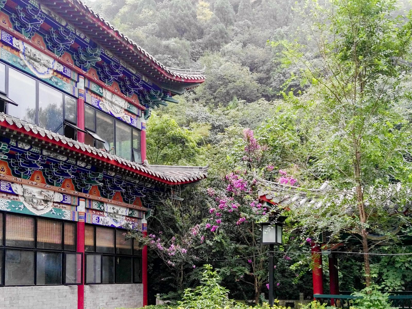 济南山东章丘莲花山庄