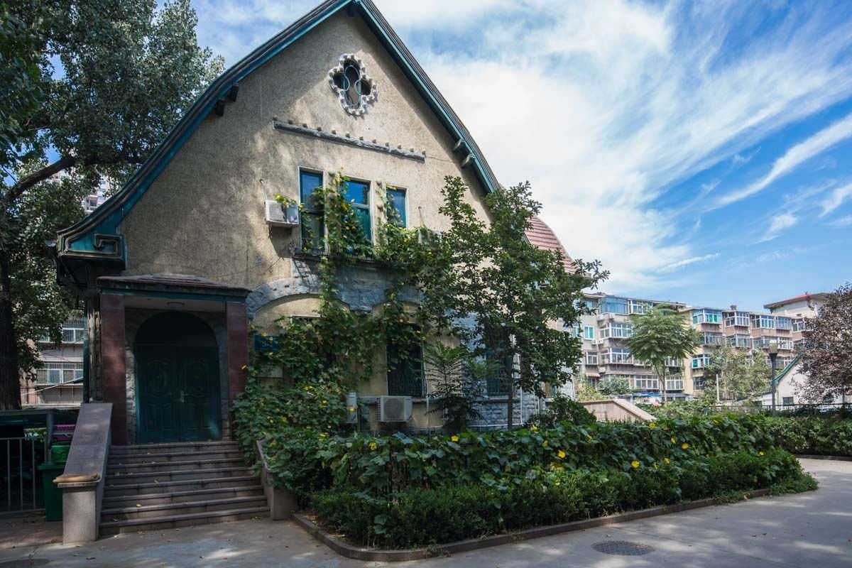 济南路客BC3050精品民宿(丽山大厦-会议厅分店)