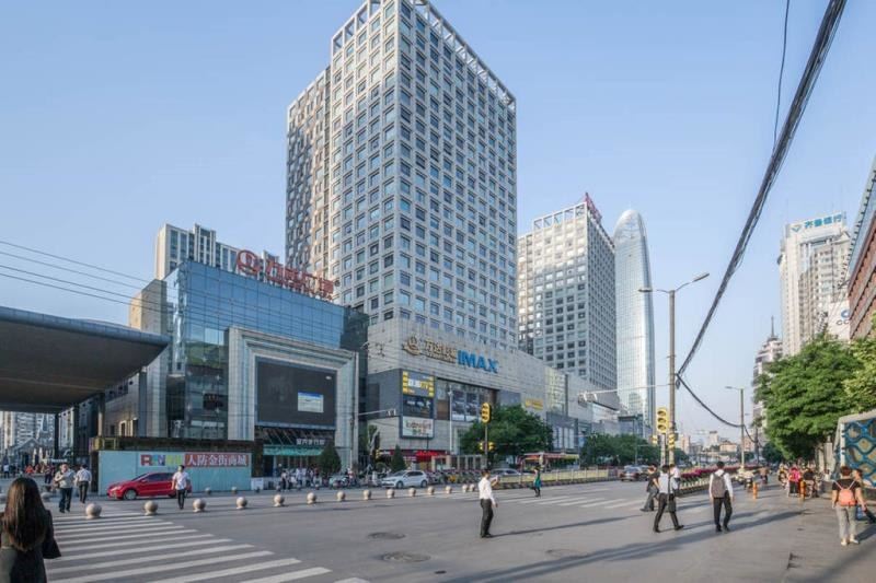 济南Locals路客·济南市中A02舍公寓(济南长春里基督教堂分店)