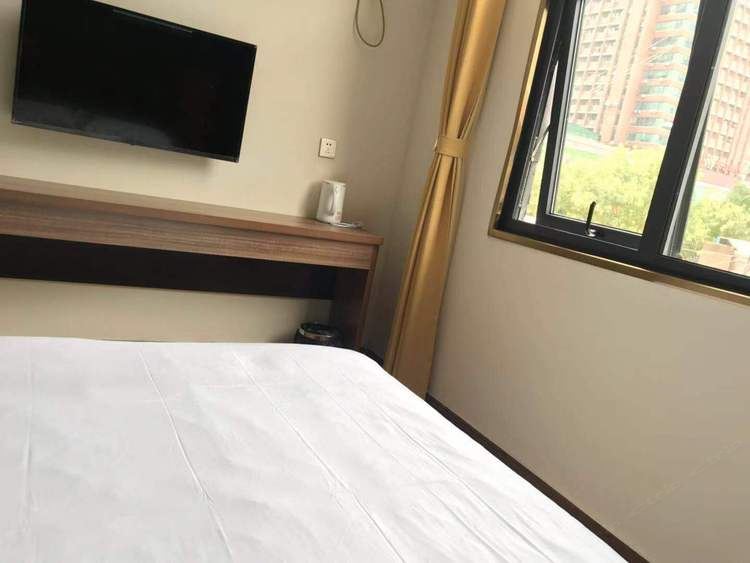 迷你舒适大床房