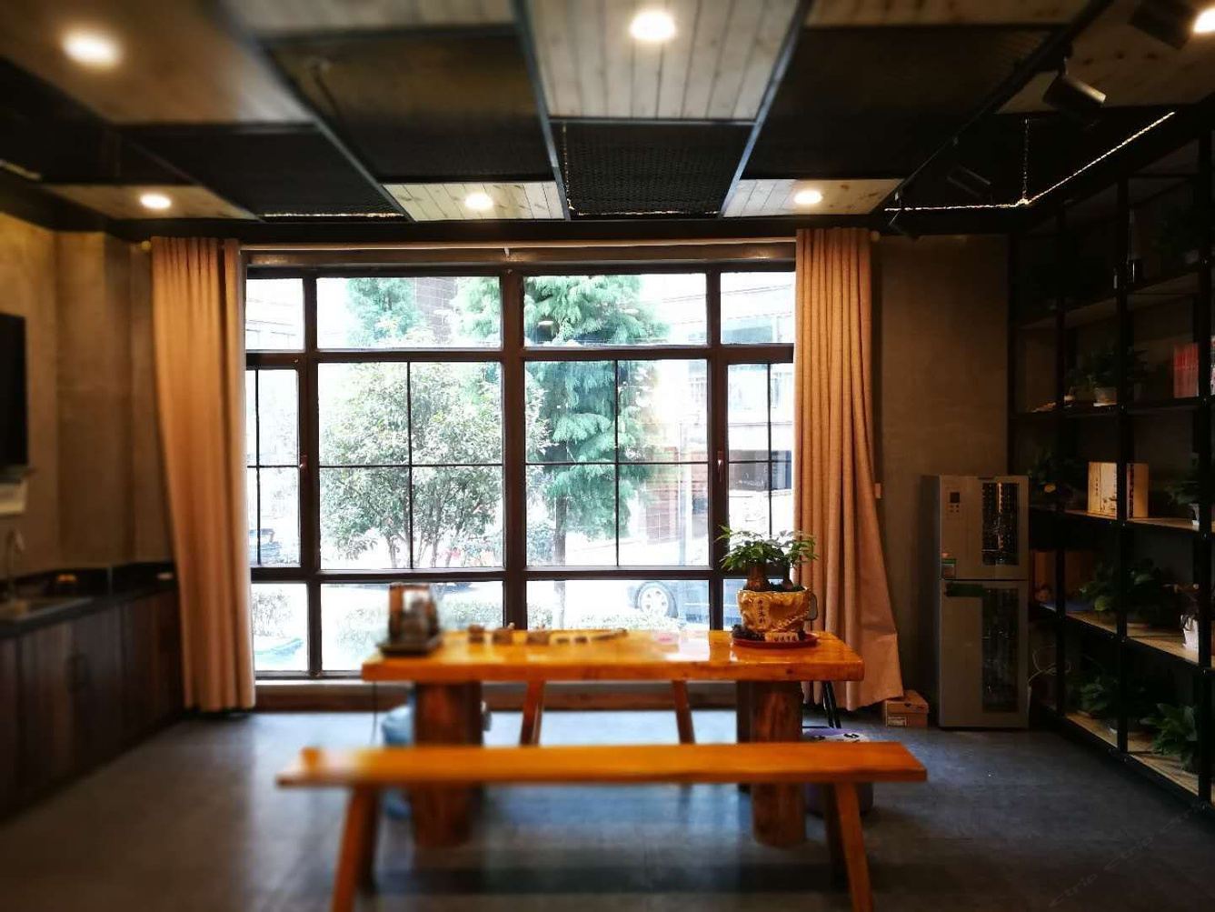 舒适家庭聚会二室一厅套房