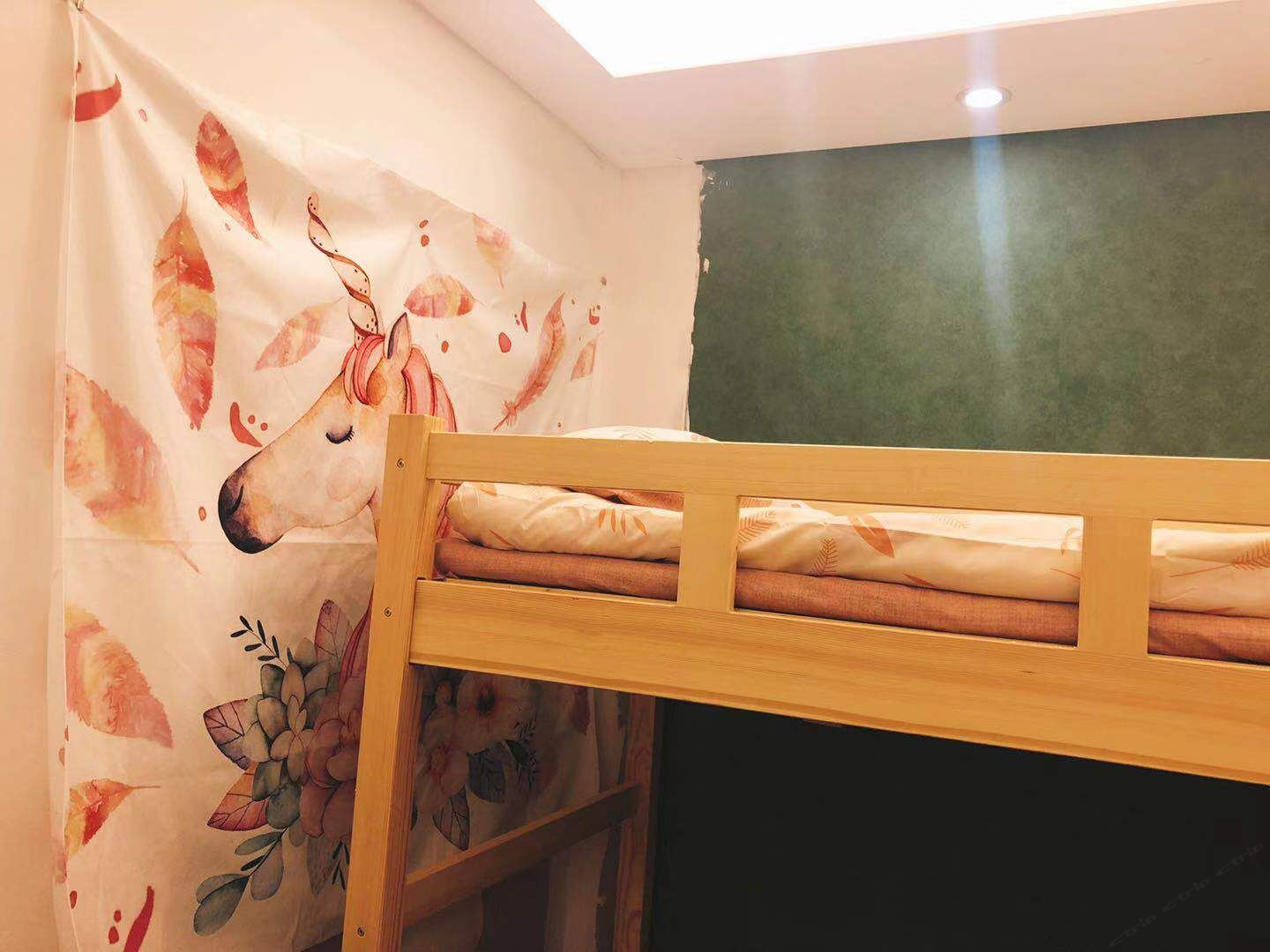 悦享观景六人间（床位）（公共卫浴 ）