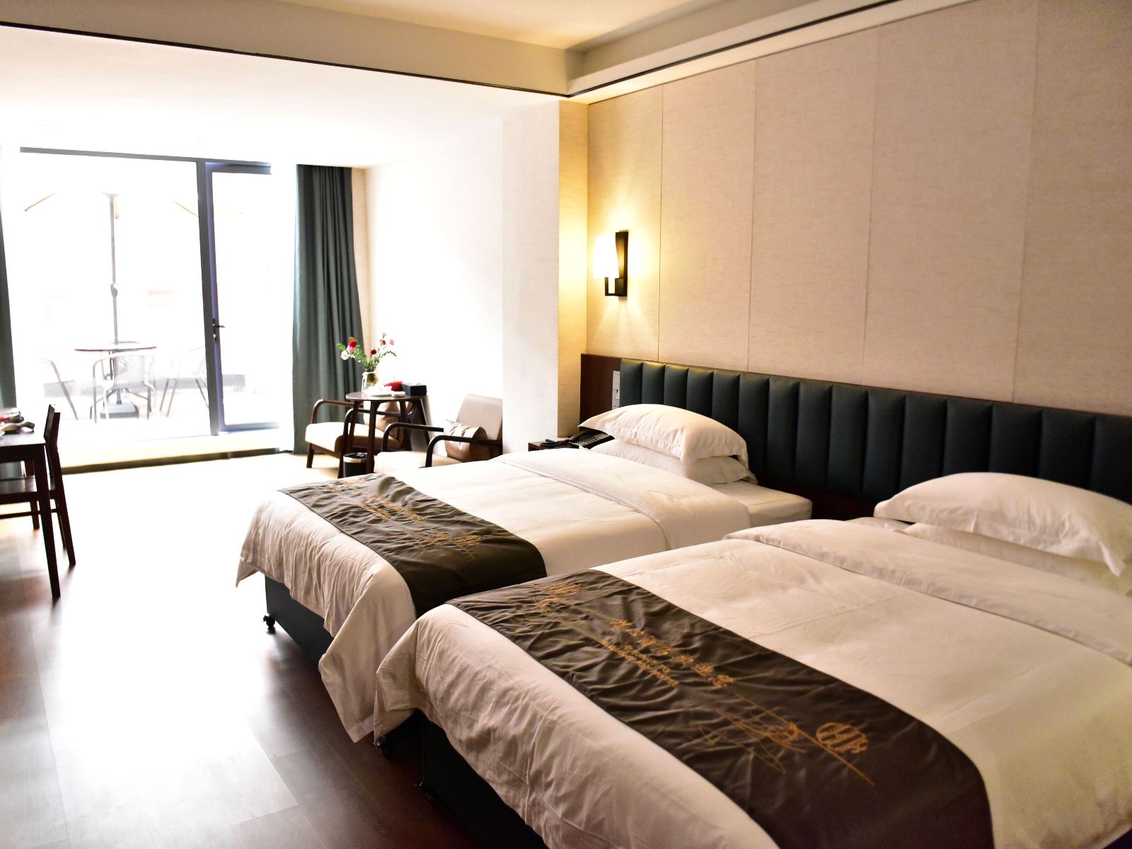 豪华阳光花园双床房